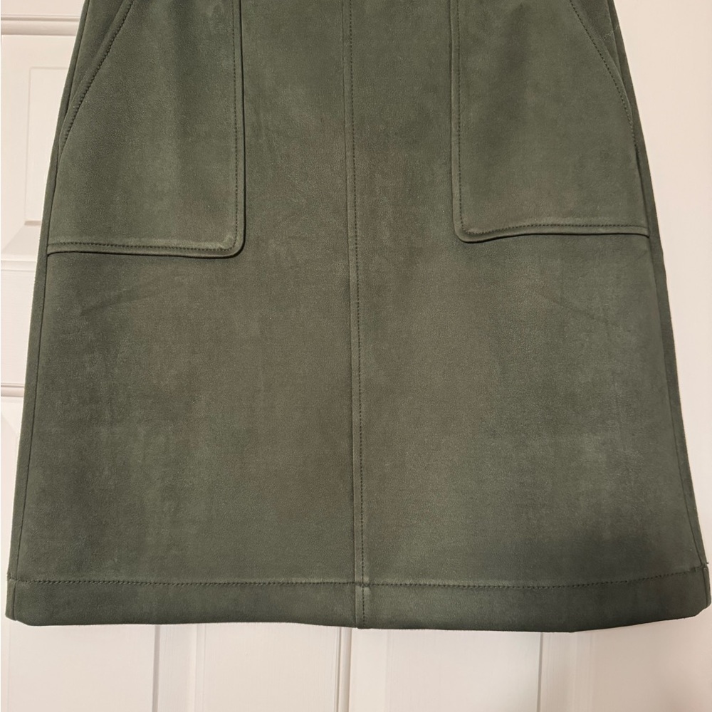 Loft Women’s Olive Green A-line Skirt Suede With Pockets Size 10